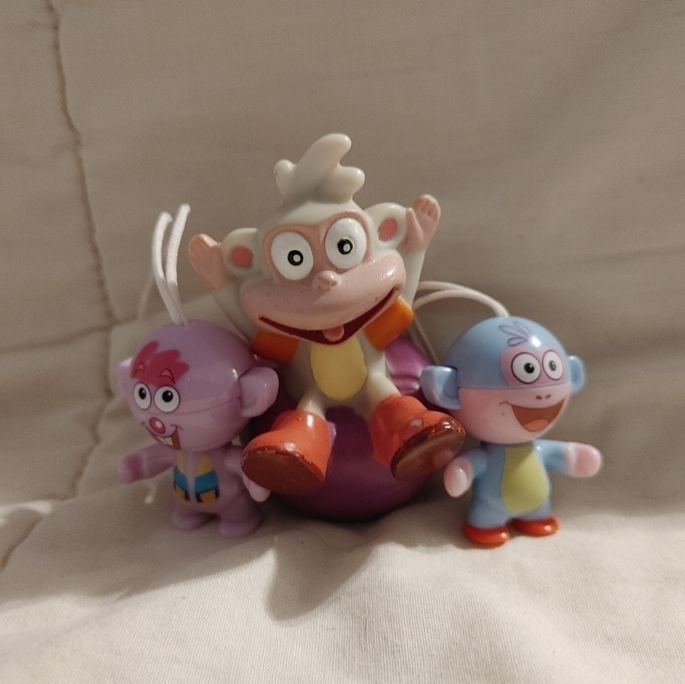 dora Lot 8 - Picture 3 of 4